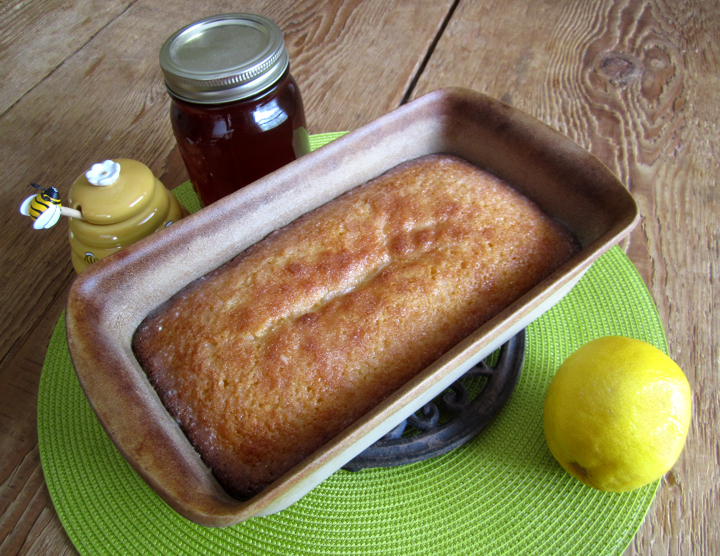 Lemon & Honey Bread With Lemon Glaze